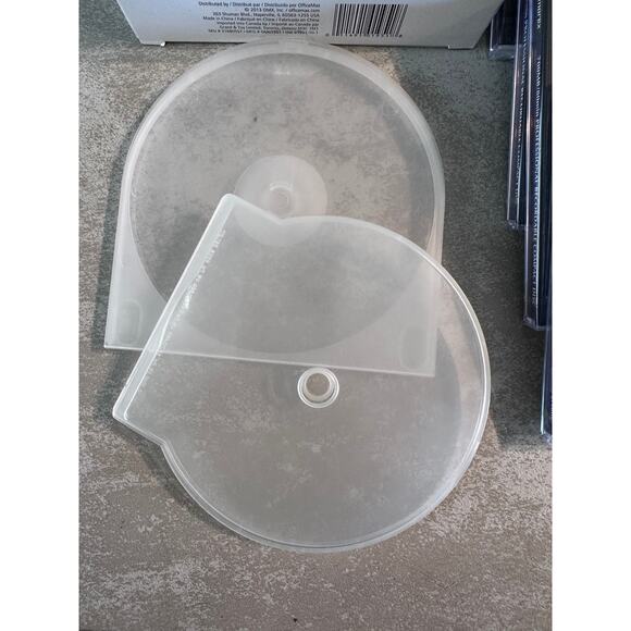 5 CD-R High Capacity Memorex recordable disc 45 cd sleeves 2 plastic cd cases - Picture 4 of 4